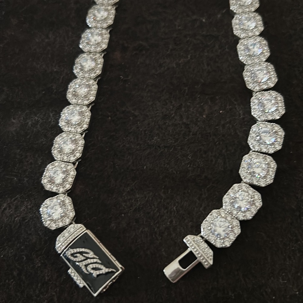 GLD Clustered Tennis Necklace 18”